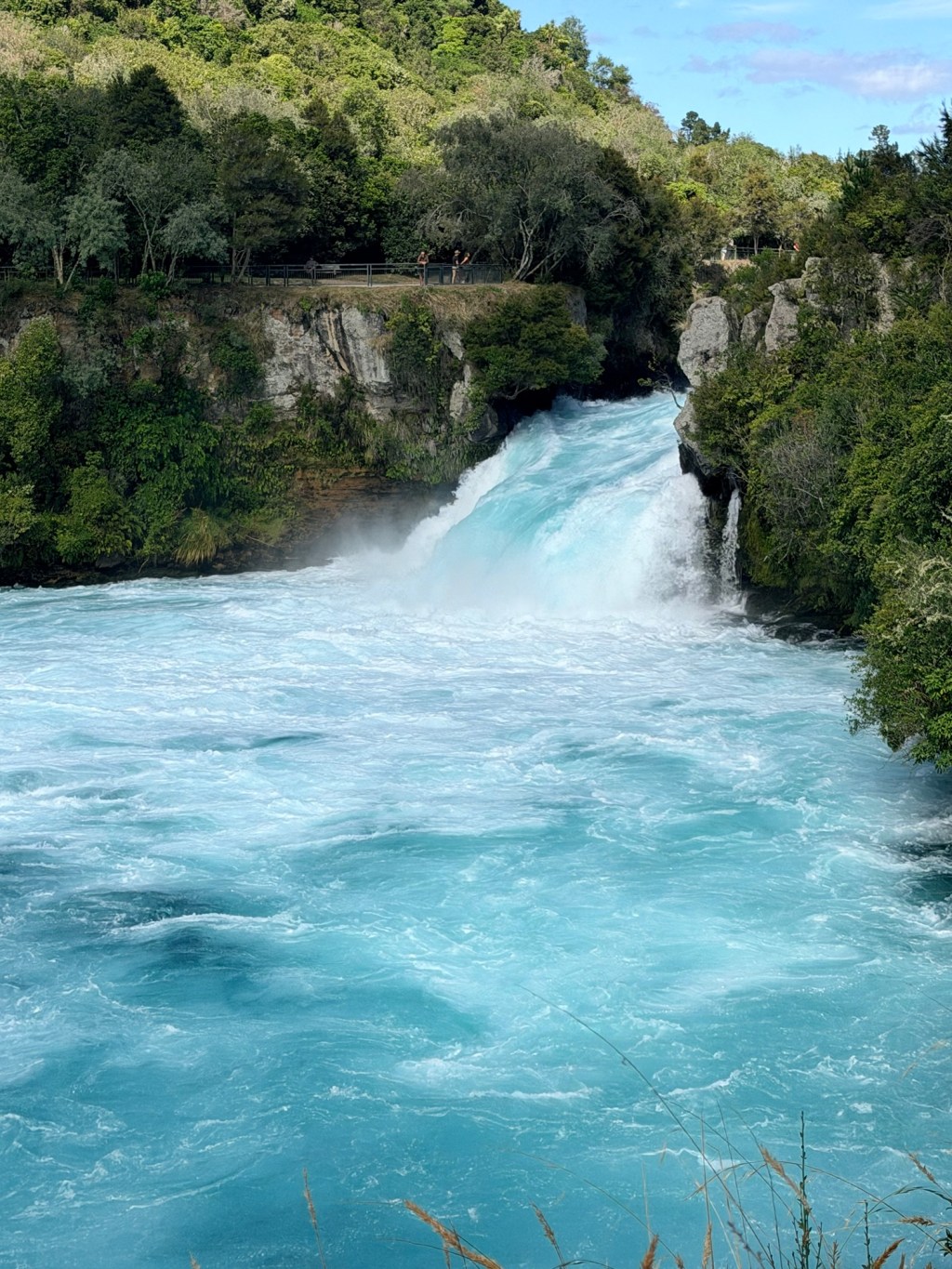 Rotorua —> Tongariro, New Zealand 🇳🇿 – Day 5 (March 20, 2026): Chasing Steam, Waterfalls, and a Perfect&nbsp;Slice