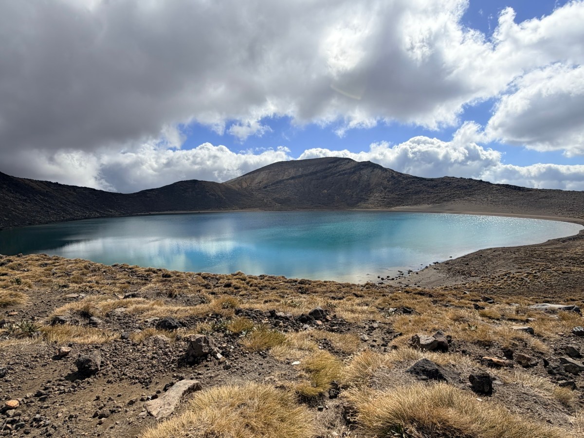 Tongariro Alpine Crossing, New Zealand 🇳🇿: Beauty, Burn, and Bragging Rights (March 21,&nbsp;2026)